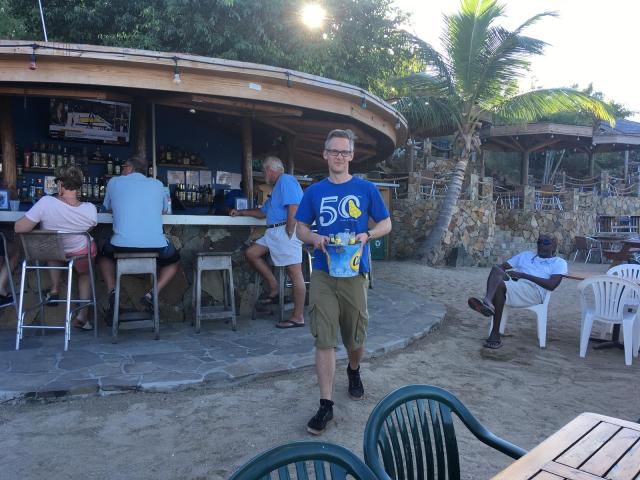 happy hour lervic bay - kopia